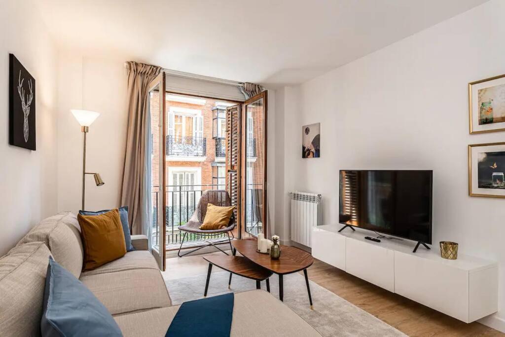 Nice Apartment Near Gran Via Val27 Madrid Exteriér fotografie